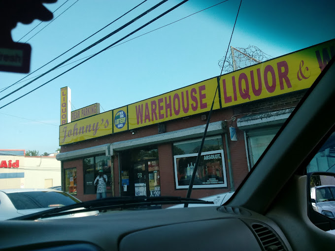 Johnnys Warehouse Liquor