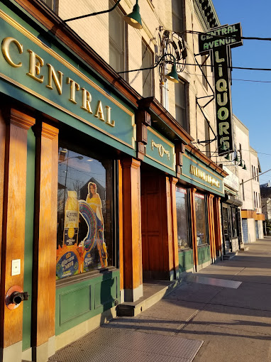 Central Avenue Liquors