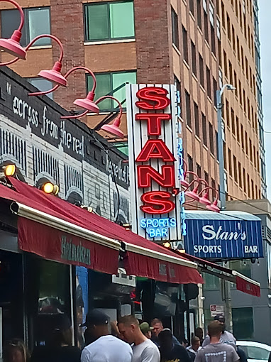 Stan’s Sports Bar